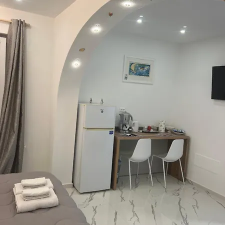 Casa Enzo 2 Affittacamere La Spezia